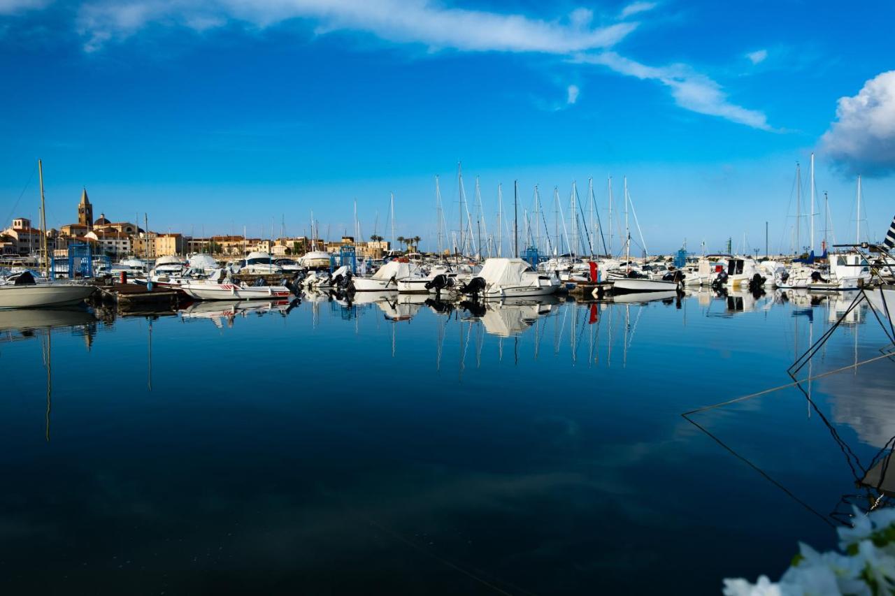 Alghero House Boat Екстериор снимка